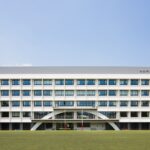 本郷中学校の校舎