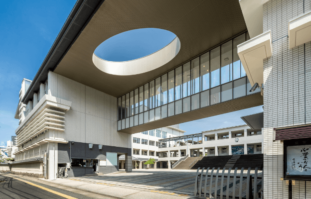 筑紫女学園中学校・高等学校の校舎